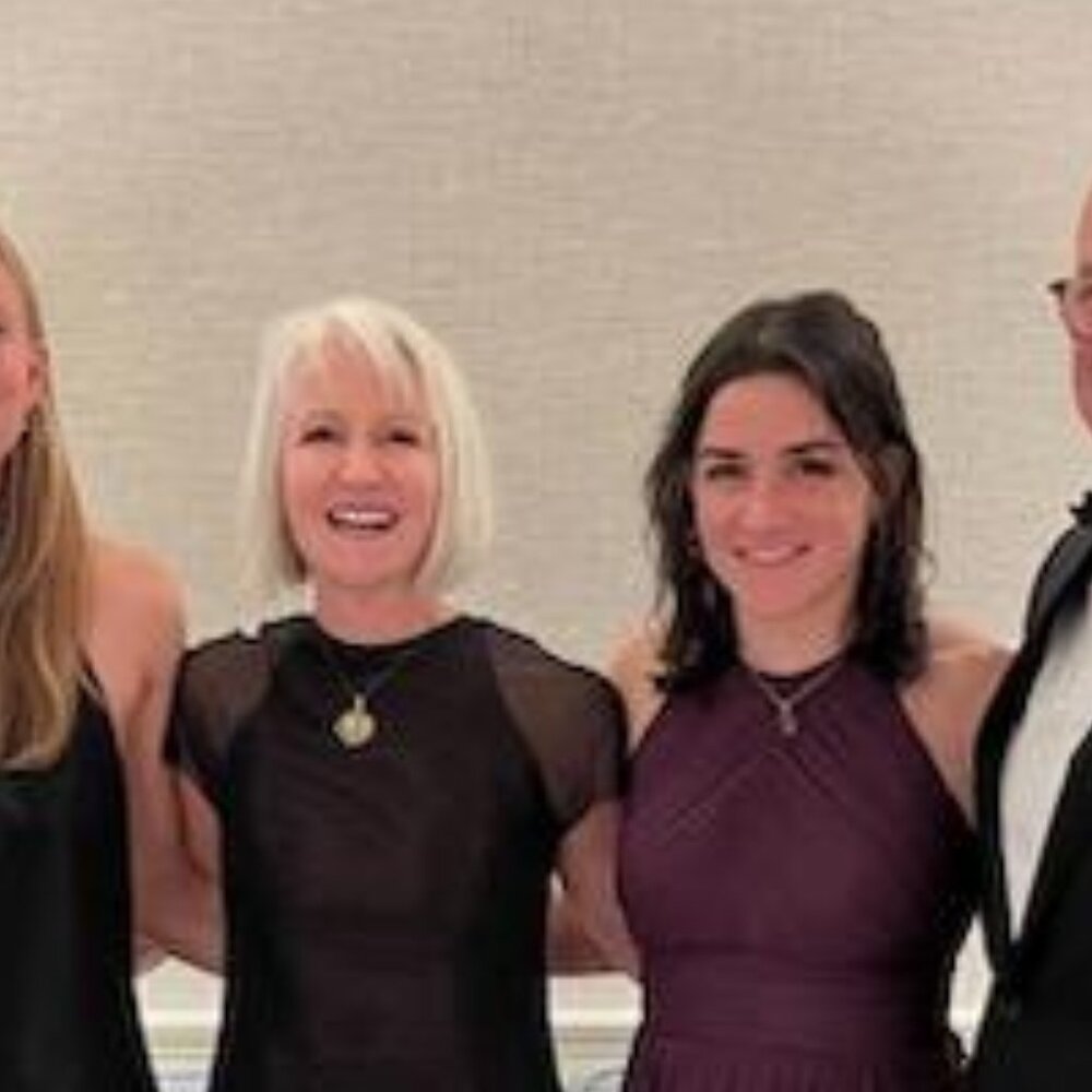 Meet your Posher, Leesy & Leeny